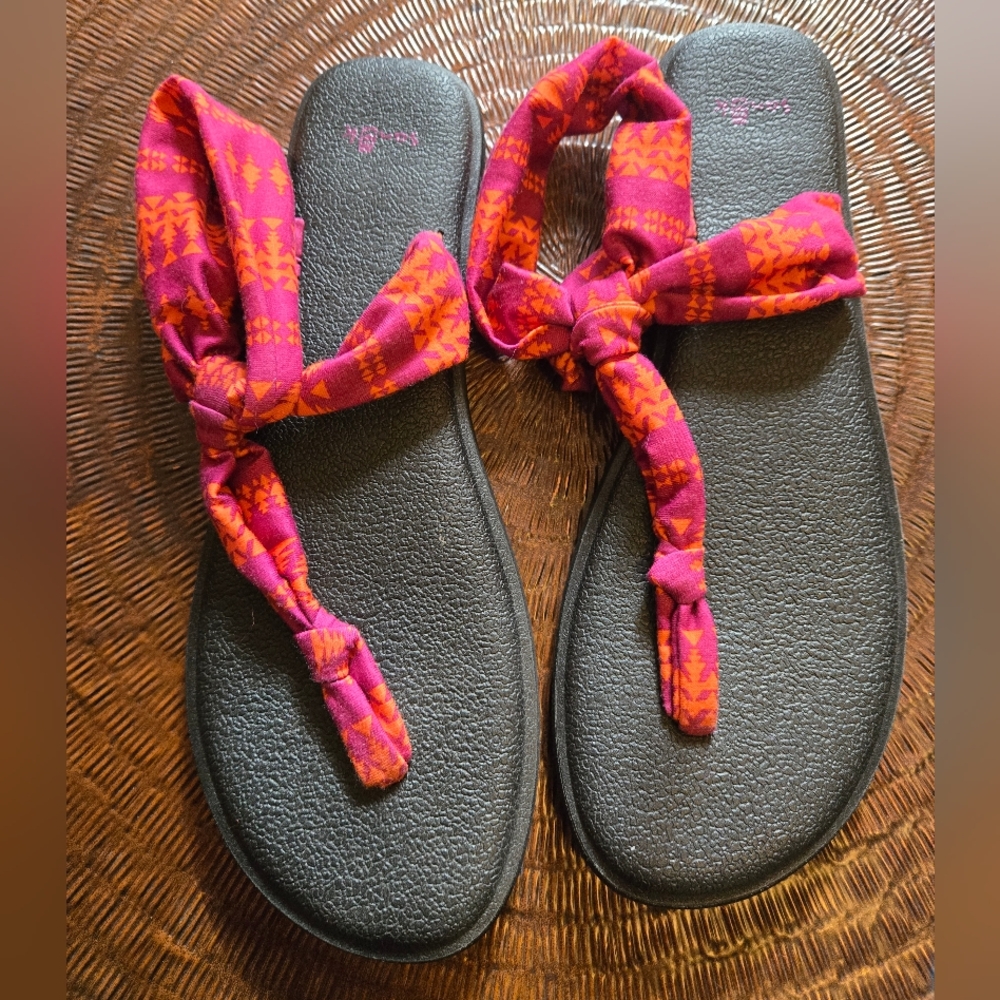 Colorful Sanuk Sandals with Pink and Orange Straps - Picture 4 of 5